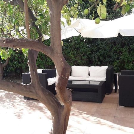 Villa Del Mar Bari Exterior foto
